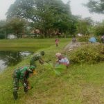 TMMD Kodim Bojonegoro, Begini Partisipasi Ibu-Ibu Jatimulyo Bersihkan Embung Desa